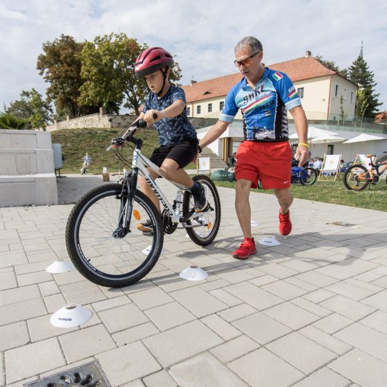3060.hu Fotó: Bringás Délutánnak adott otthont pénteken a pásztói Varázsvölgy