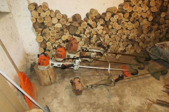 A nyugat-nógrádi tolvajok több fűkaszát és más értékeket is elloptak (Fotó: Nógrád Vármegyei Rendőr-főkapitányság)