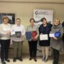 A díjazott civil szervezetek képviselői a Civilek Napján rendezett díjátadó ünnepségen, 2024. február 1-jén. (Fotó: Nógrád Vármegyei Civil Közösségi Szolgáltató Központ | Facebook)