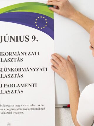 A június 9-ei önkormányzati, nemzetiségi és európai parlamenti (EP) választások hirdetménye (Fotó: MTI/Szigetváry Zsolt)